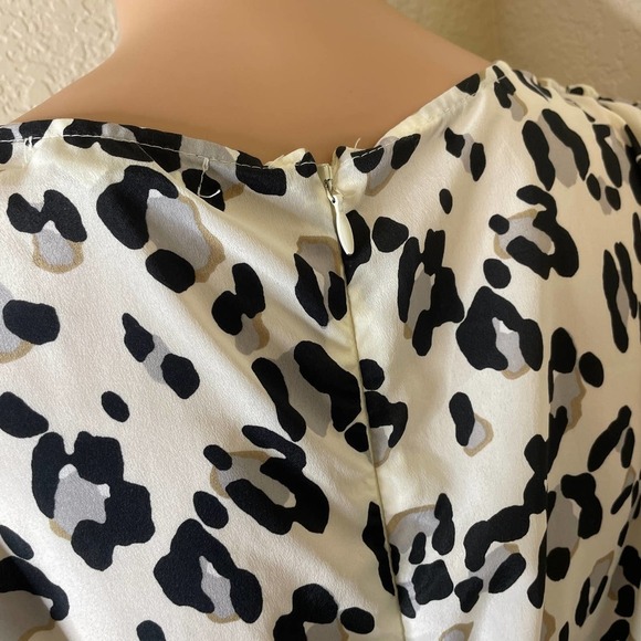 Bebe Romper jumpsuit cross over wrap animal print gray/black back zip SZ LG - Picture 8 of 11